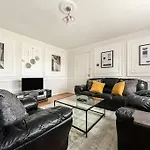 Newly Refurbished 3 Bed House Near London O2 Arena